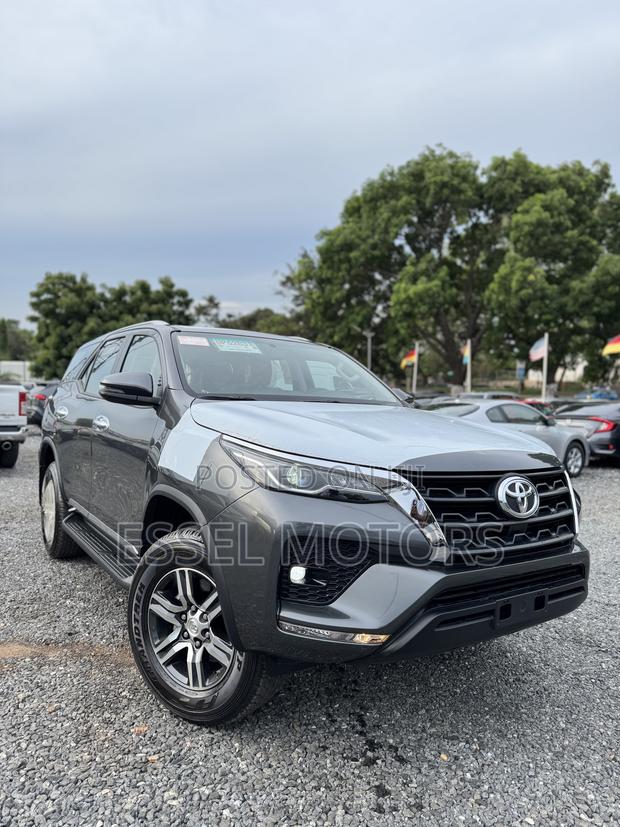 New Toyota Fortuner 2025 Gray