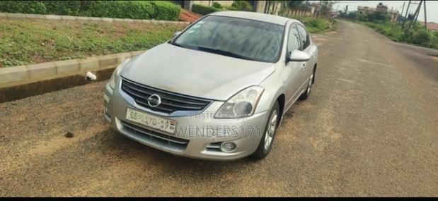 Nissan Altima 2.5 S Sedan 2011 Gray