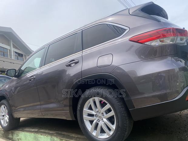 Toyota Highlander 2016