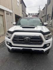 Toyota Tacoma 2019 White for sale