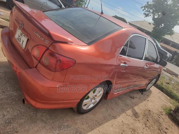 Toyota Corolla 2006 Brown