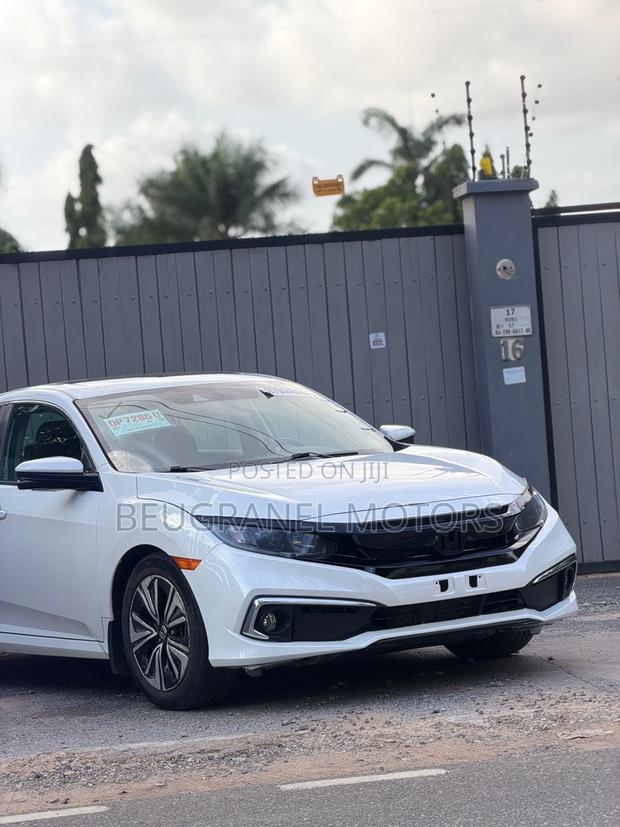 Honda Civic EX Sedan 2019 White