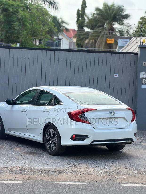 Honda Civic EX Sedan 2019 White