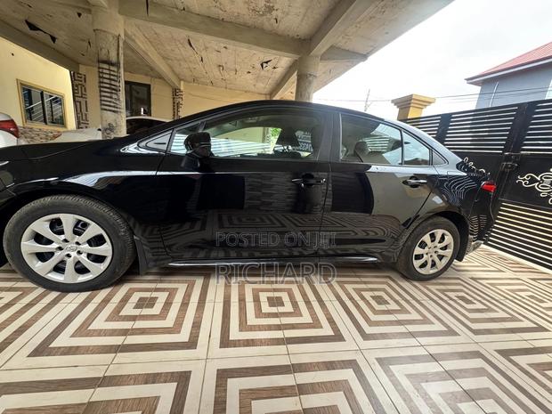 Toyota Corolla LE 2023 Black
