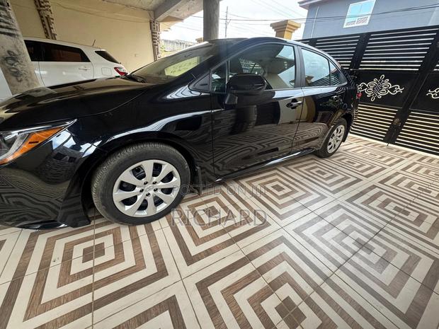 Toyota Corolla LE 2023 Black