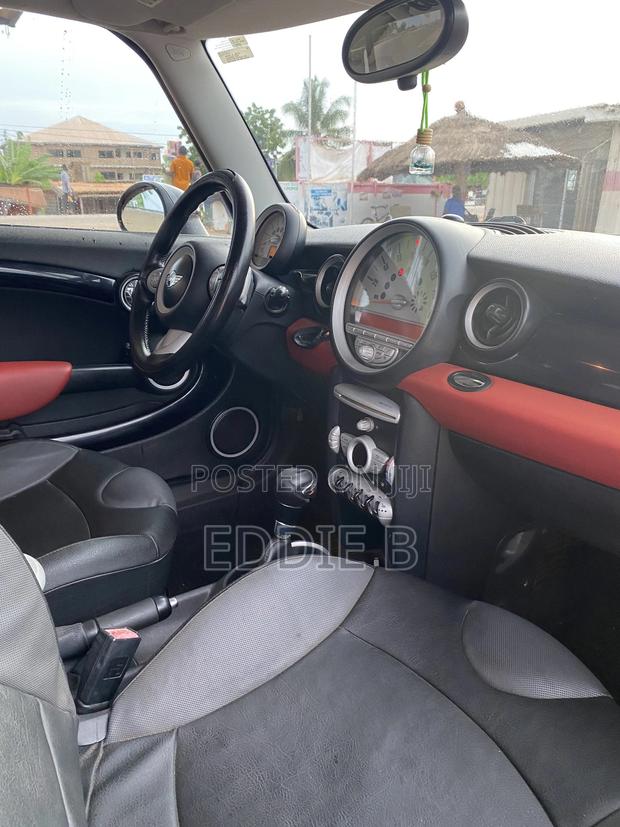 Mini Clubman 2010 Red