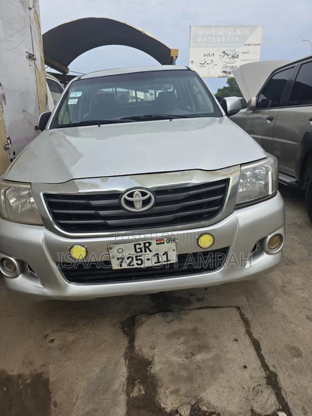 Toyota Hilux 2.0 VVT-i 2011 Silver