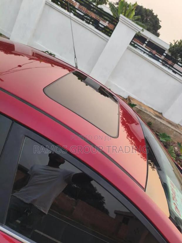 Hyundai Elantra Limited Sedan FWD (1.8L 4cyl 6A) 2016 Red