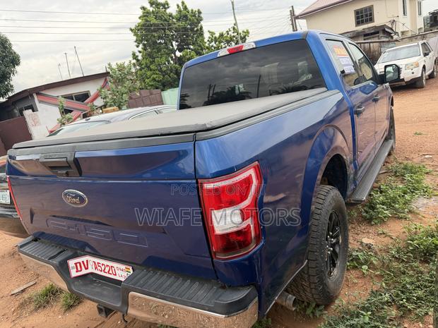 Ford F-150 XLT 4x4 SuperCab Styleside 6.5 ft. box 145 in. WB 2018 Blue