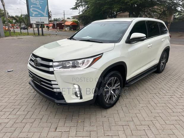 Toyota Highlander 2019 Off white
