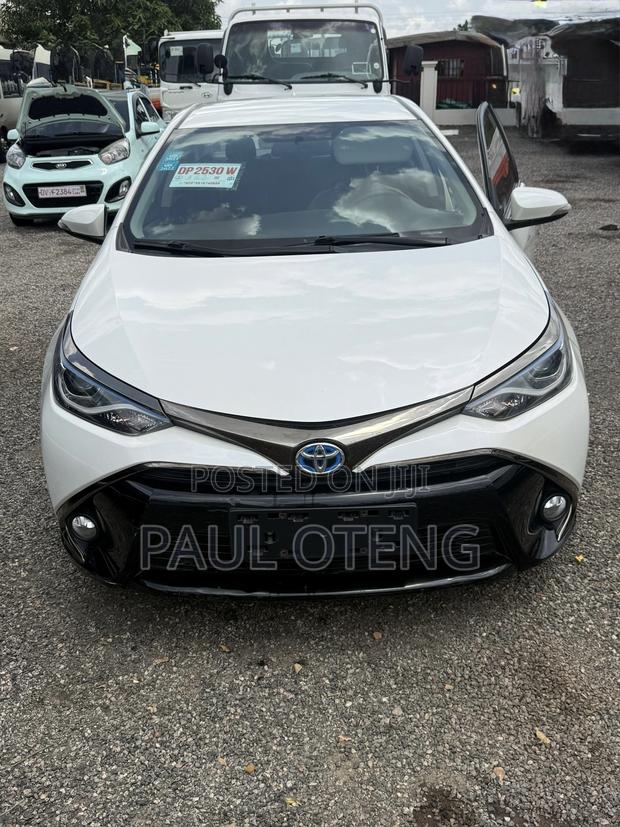 Toyota Corolla L 2020 White