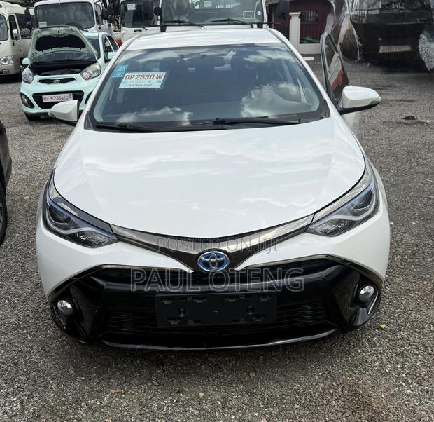 Toyota Corolla L 2020 White