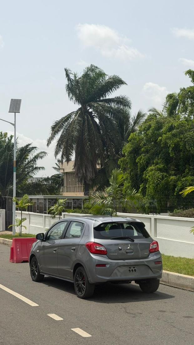 Mitsubishi Mirage 2020 Gray