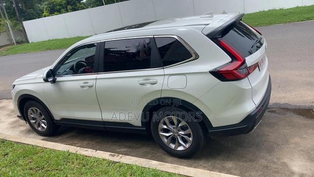 Honda CR-V 2025 White