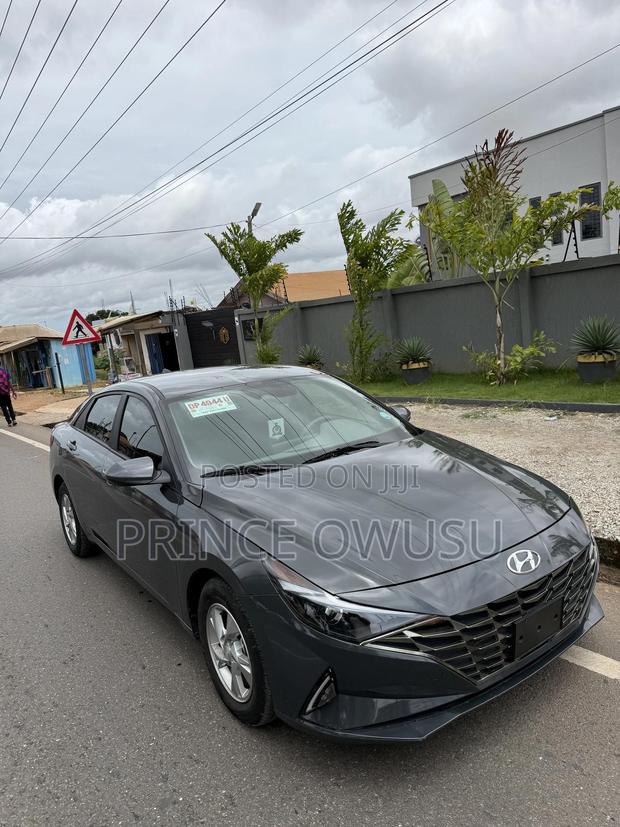 Hyundai Elantra SE 2023 Gray