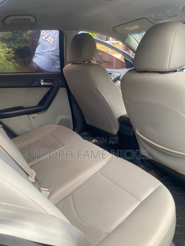 Kia Forte EX Hatchback 2012 Black