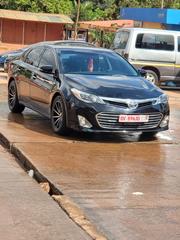 Toyota Avalon XLE Premium Sedan FWD (3.5L 6cyl 6A) 2013 Black for sale