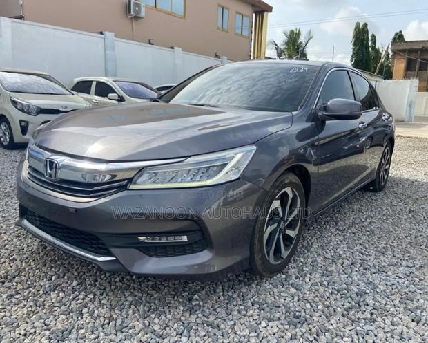 Honda Accord EX-L 4dr Sedan FWD (2.4L 4cyl 2A) 2017 Gray