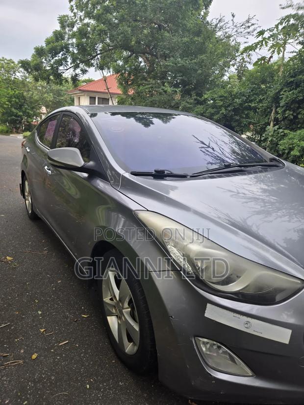 Hyundai Avante 2012 Gray