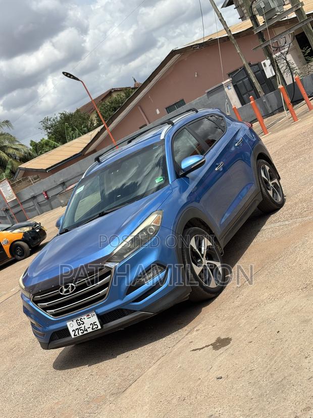 Hyundai Tucson 2015 Blue