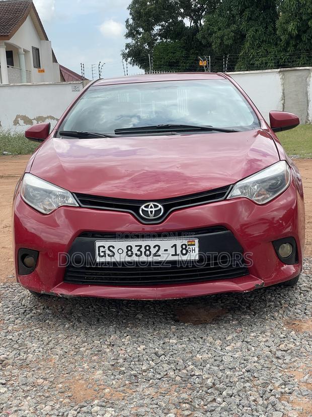 Toyota Corolla 2015 Red
