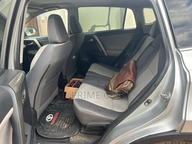 Toyota RAV4 2015 Silver