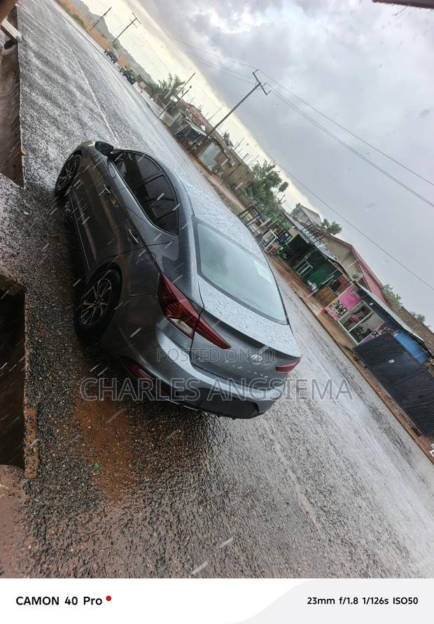 Hyundai Elantra 2019 Gray