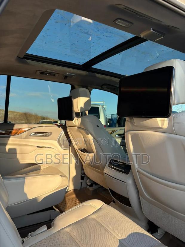 Cadillac Escalade 2021 Gray