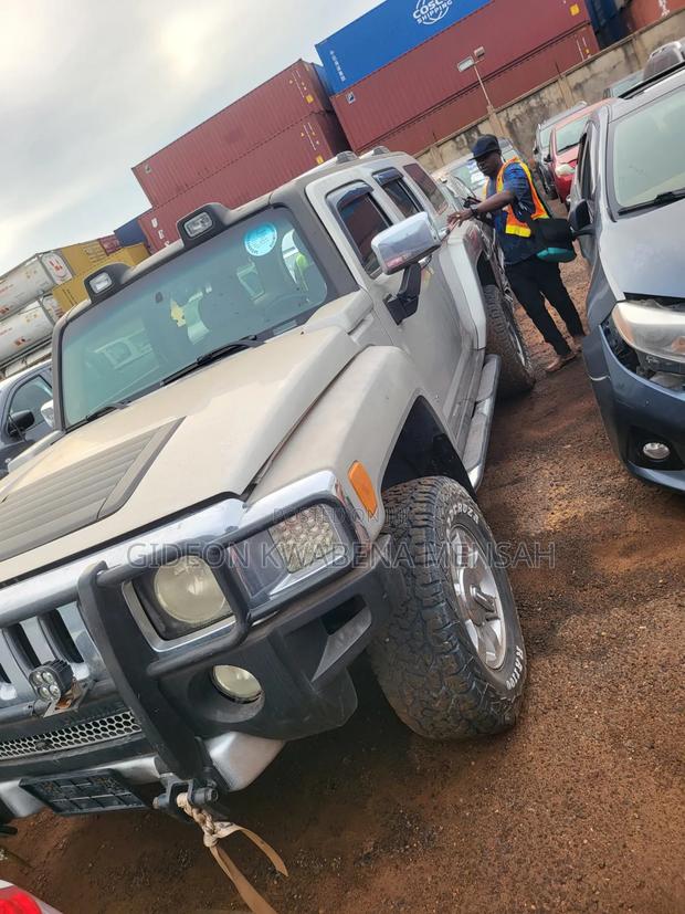 Hummer H3 SUV Sport Utility 2006 Gold