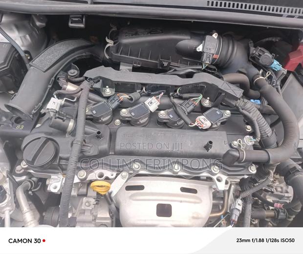 Toyota Vitz 1.5 FWD 5dr 2013 Silver