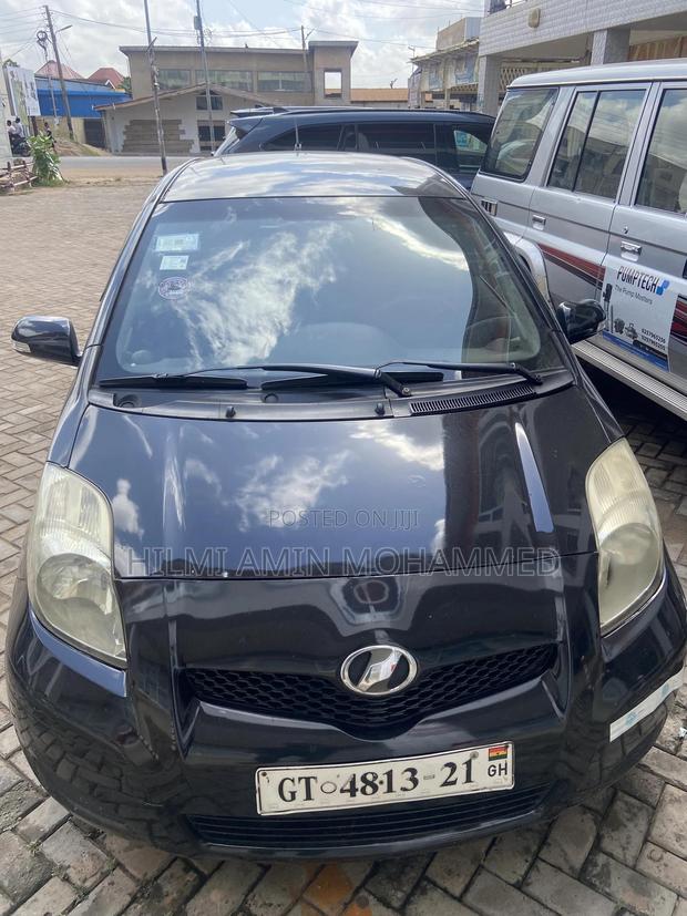 Toyota Vitz 2008 Black
