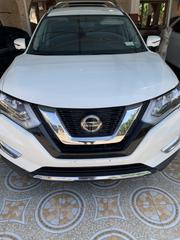 Nissan Rogue SV AWD 2018 White for sale