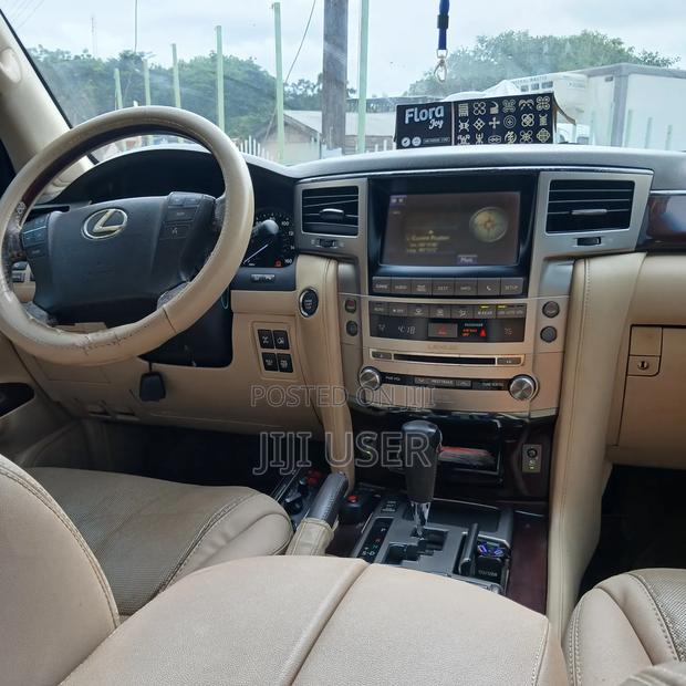 Lexus LX 570 AWD 2013 Black