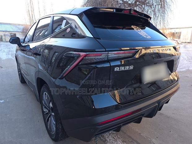 Jetour Dashing 2024 Black