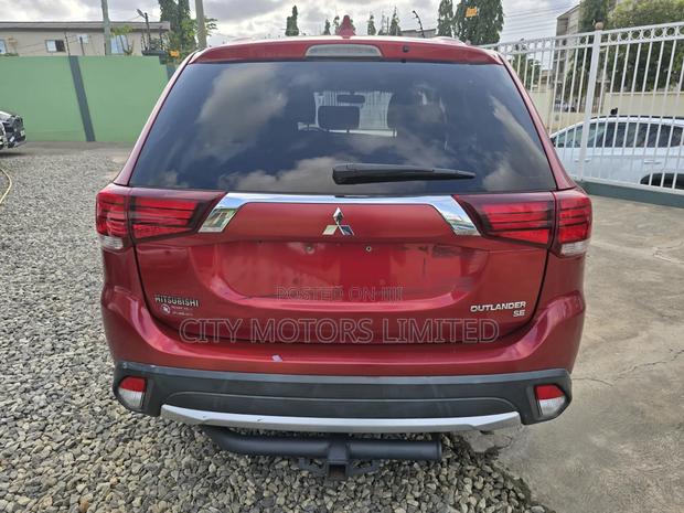Mitsubishi Outlander SE AWC 2018 Burgundy