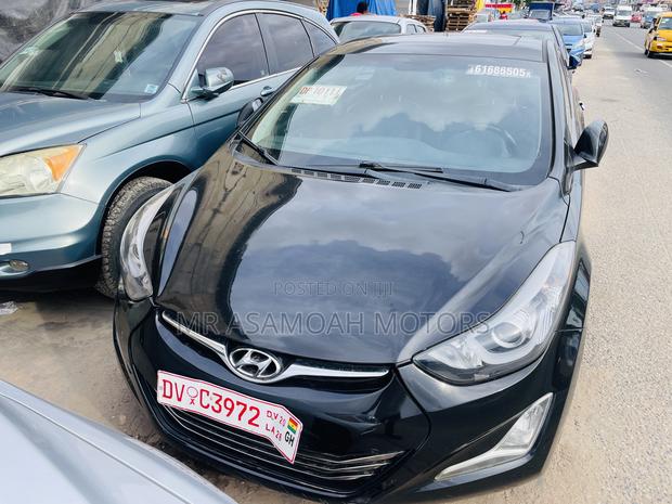 Hyundai Elantra Limited Sedan FWD (1.8L 4cyl 6A) 2016 Black