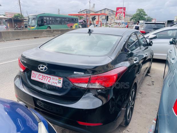 Hyundai Elantra Limited Sedan FWD (1.8L 4cyl 6A) 2016 Black