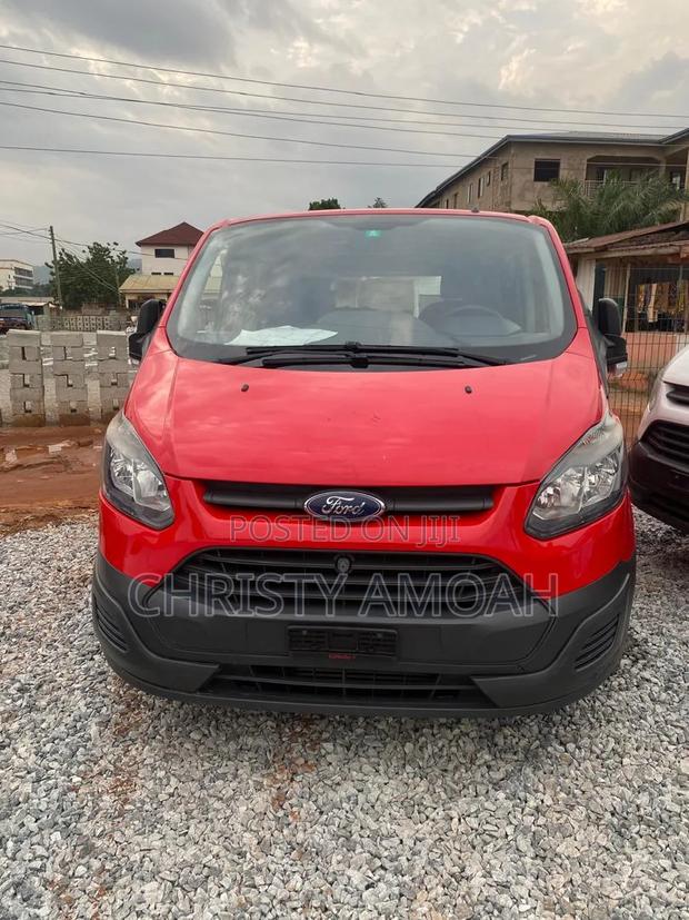 Ford Transit 2015 Red