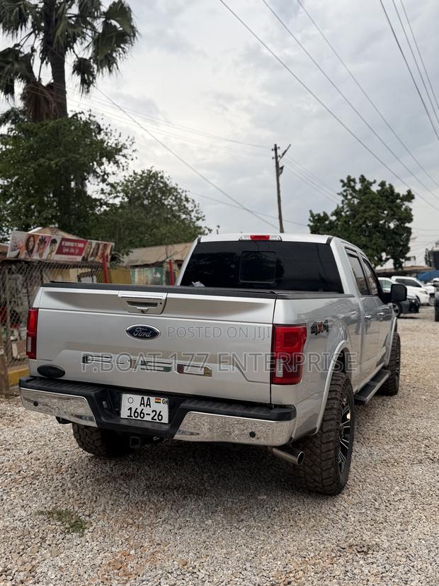 Ford F-150 Lariat 4x4 SuperCrew Cab Styleside 6.5 ft. box 157 in. WB