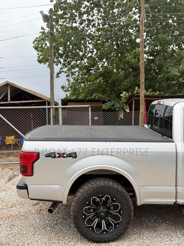 Ford F-150 Lariat 4x4 SuperCrew Cab Styleside 6.5 ft. box 157 in. WB