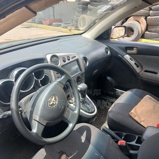 Pontiac Vibe AWD 2006 Gray