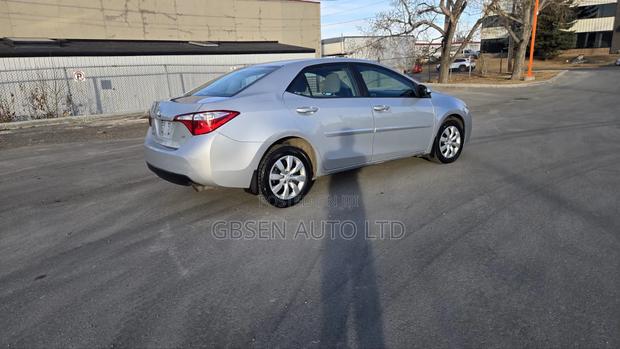 Toyota Corolla LE Eco 4dr Sedan (1.8L 4cyl CVT) 2015 Silver