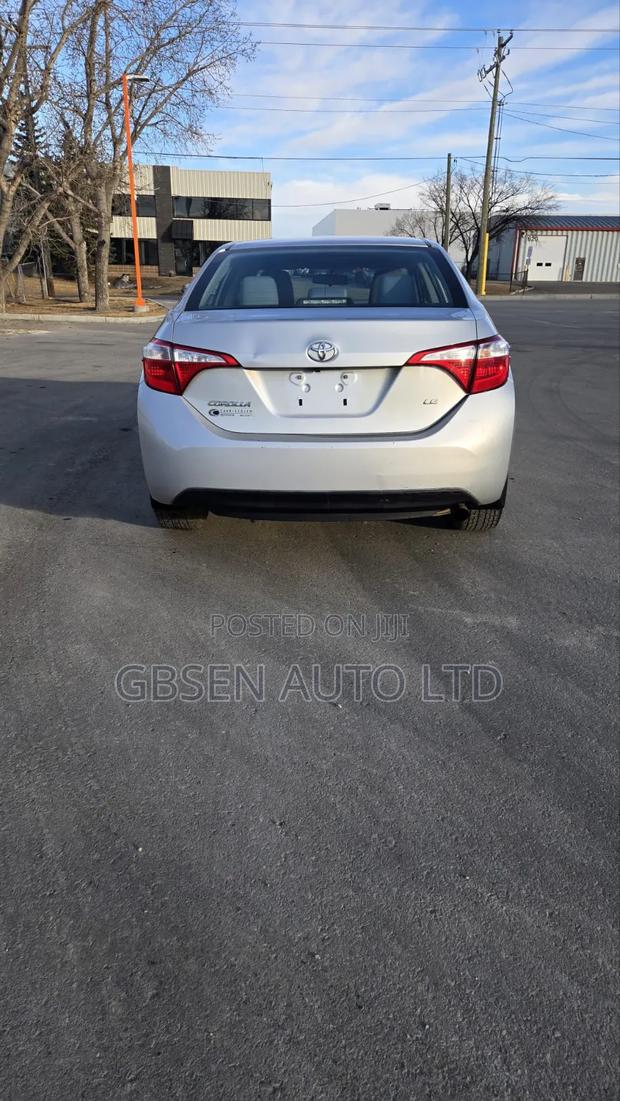 Toyota Corolla LE Eco 4dr Sedan (1.8L 4cyl CVT) 2015 Silver