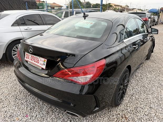 Mercedes-Benz GLA 250 2015 Black