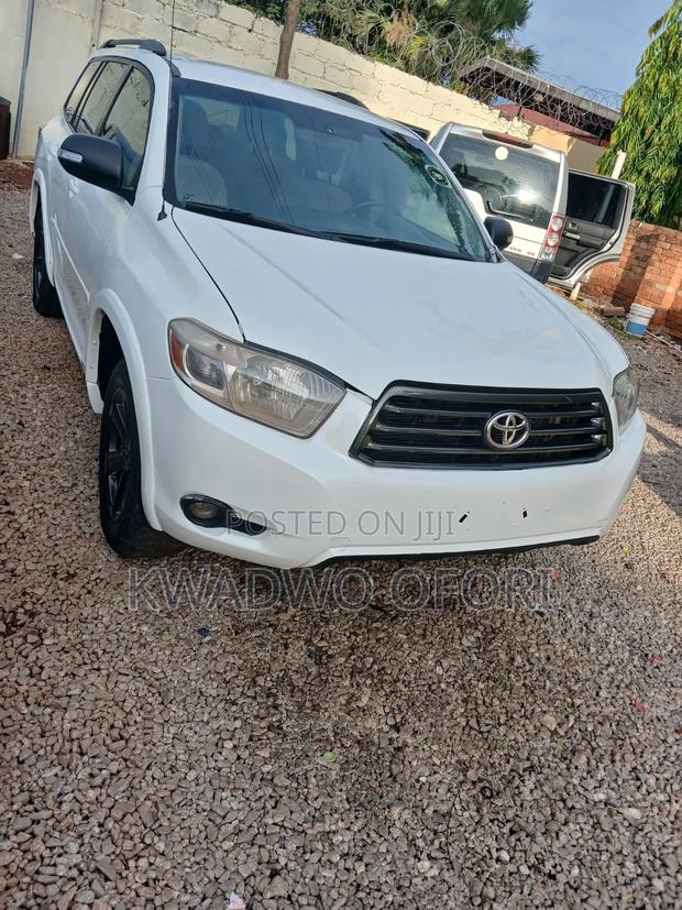 Toyota Highlander Sport 2009 White