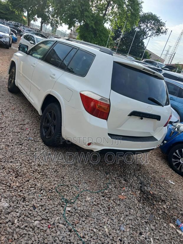 Toyota Highlander Sport 2009 White