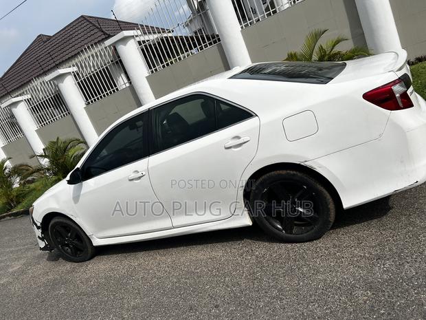 Toyota Camry 2014 White