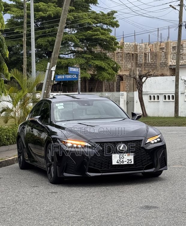 Lexus IS 2022 Black