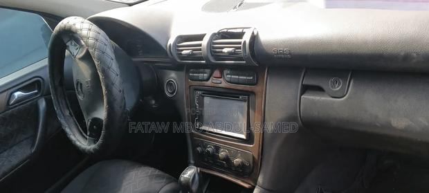 Mercedes-Benz C300 2010 Black