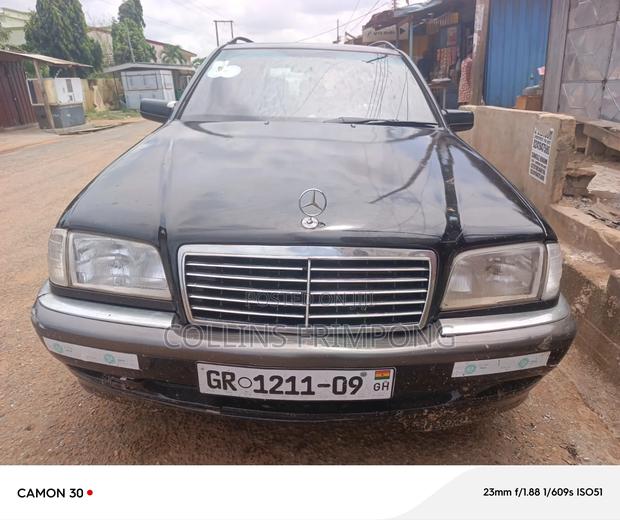 Mercedes-Benz C200 2005 Black